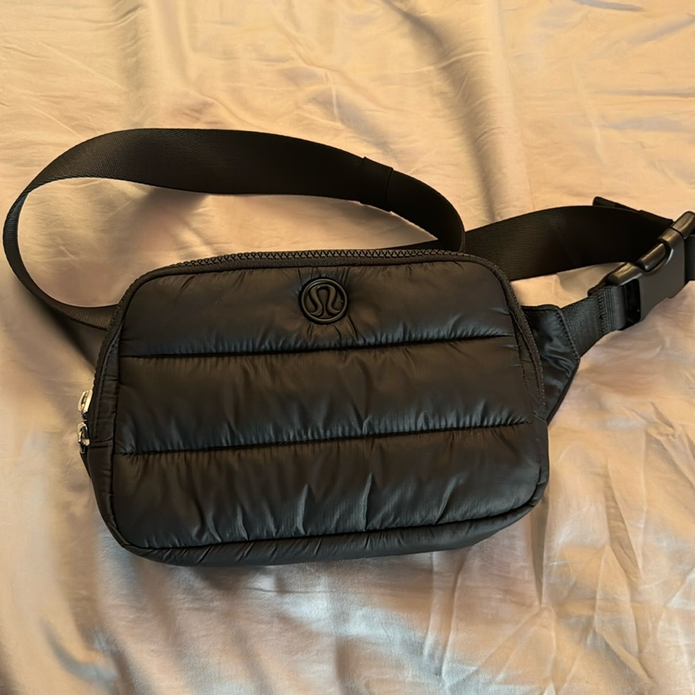 LULULEMON PUFF EVERYWHERE BELT BAG